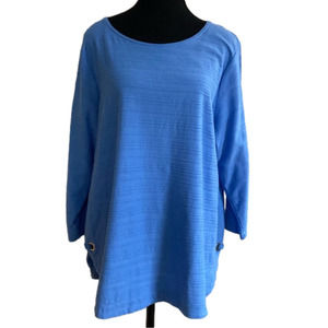 Alia blue 3/4 sleeve , split hem, cotton blend top. Size XL